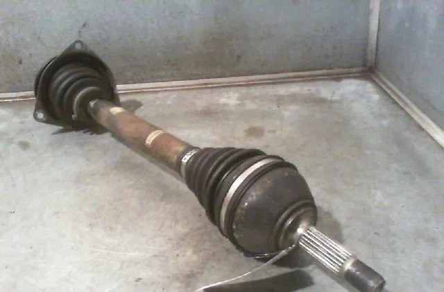 Transmission avant gauche RENAULT R11 1984 occasion
