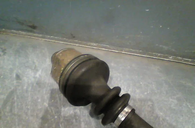 Transmission avant gauche Renault TRAFIC Camionnette (TXX) 2.1 d (1989-1994) occasion