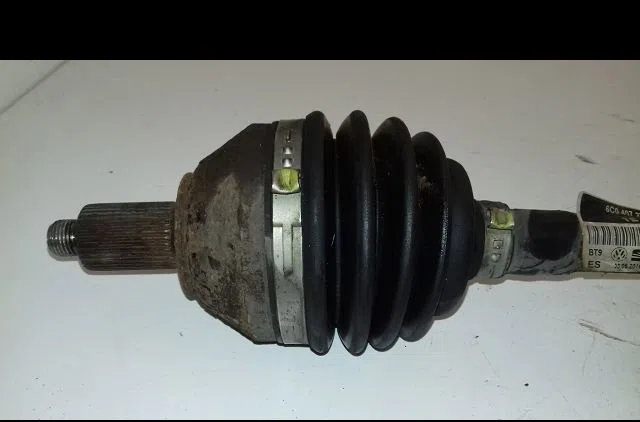 Transmission avant gauche Seat IBIZA IV (6J5, 6P1) 1.4 tdi (2008-2010) occasion