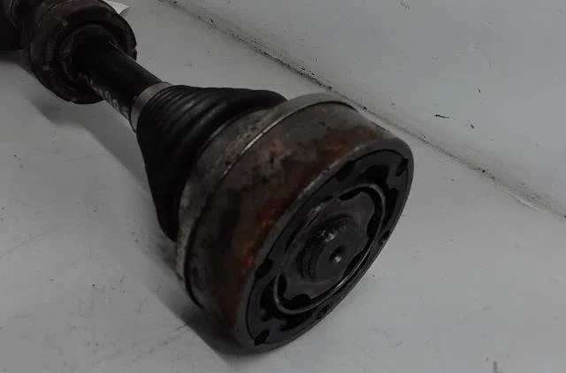 Transmission avant gauche Skoda FABIA II (542) 1.6 tdi (2010-2014) occasion