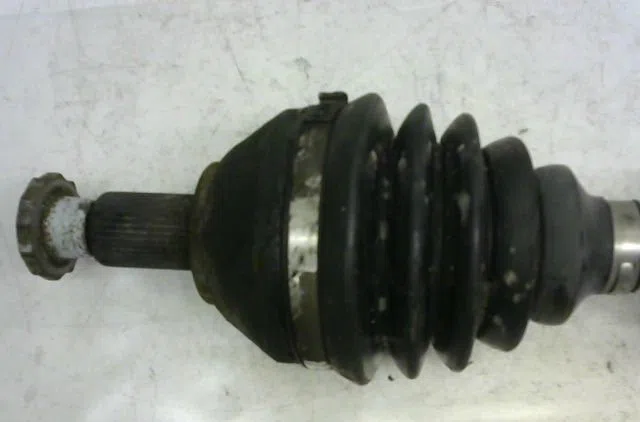 Transmission avant gauche Skoda FABIA II Combi (545) 1.4 tdi (2007-2010) occasion