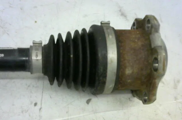 Transmission avant gauche Skoda FABIA II Combi (545) 1.4 tdi (2007-2010) occasion