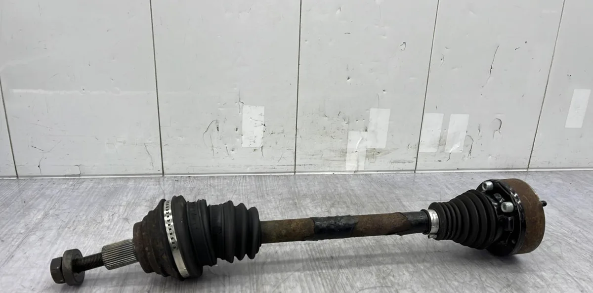 Transmission avant gauche SKODA OCTAVIA 2 PHASE 1 occasion