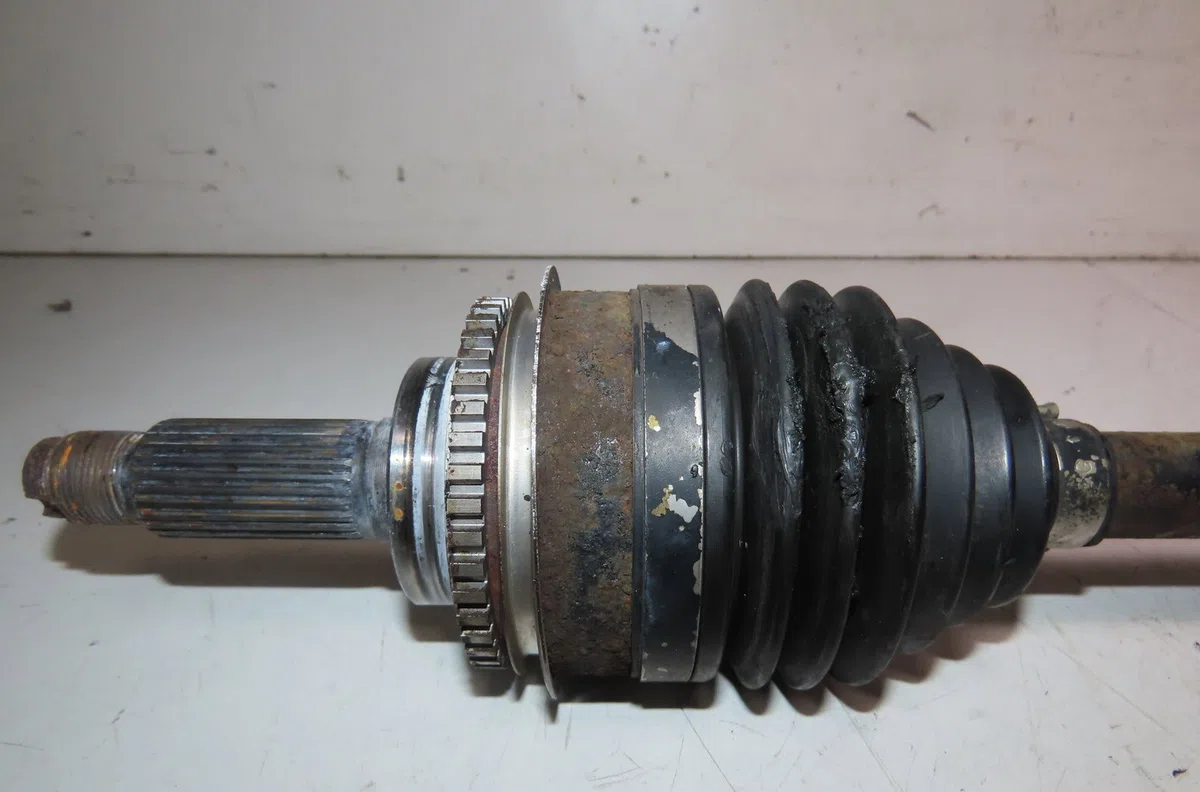 Transmission avant gauche Subaru IMPREZA Break (GG) 2.0 i r awd (gg9) (2005-2007) occasion