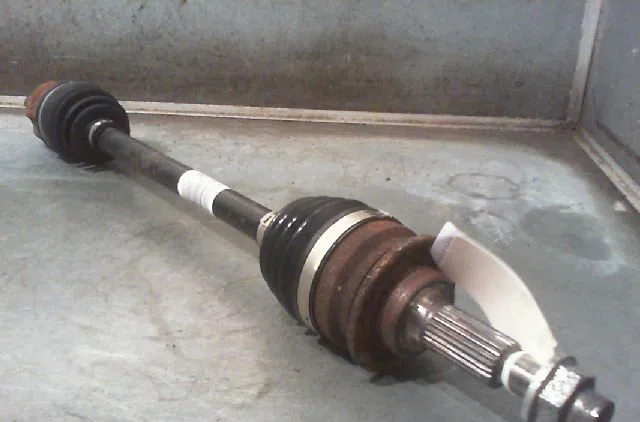 Transmission avant gauche Suzuki SWIFT III (MZ, EZ) 1.3 (rs 413) (2005) occasion