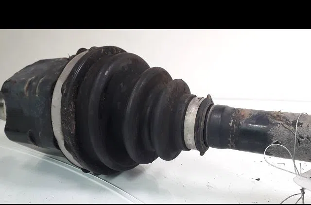 Transmission avant gauche Toyota AURIS (_E18_) 2.0 d-4d (ade186_) (2012-2015) occasion