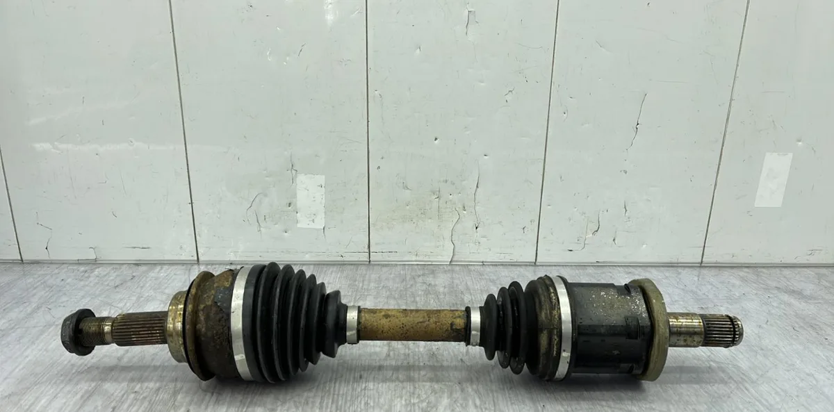 Transmission avant gauche TOYOTA HILUX 5 PHASE 1 occasion