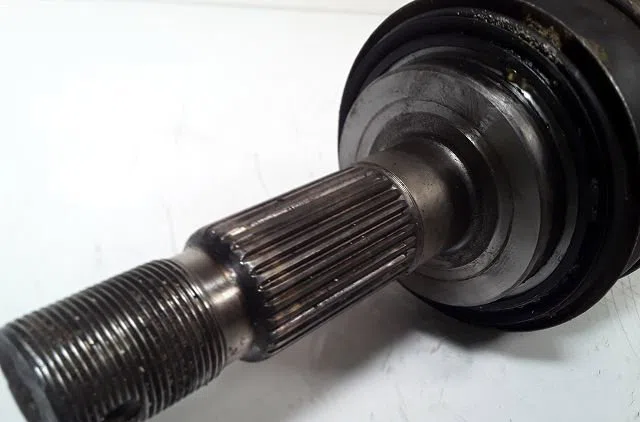 Transmission avant gauche Toyota HILUX VII Pick-up (_N1_, _N2_, _N3_) 2.5 d-4d 4wd (kun25_) (2006-2015) occasion