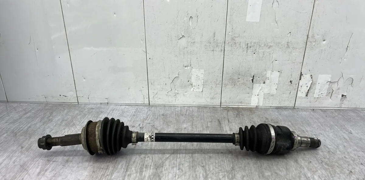 Transmission avant gauche TOYOTA YARIS 3 PHASE 2 occasion