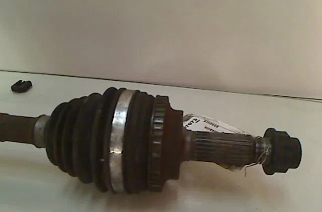 Transmission avant gauche Toyota YARIS (_P1_) 1.5 (ncp13_) (2003-2005) occasion