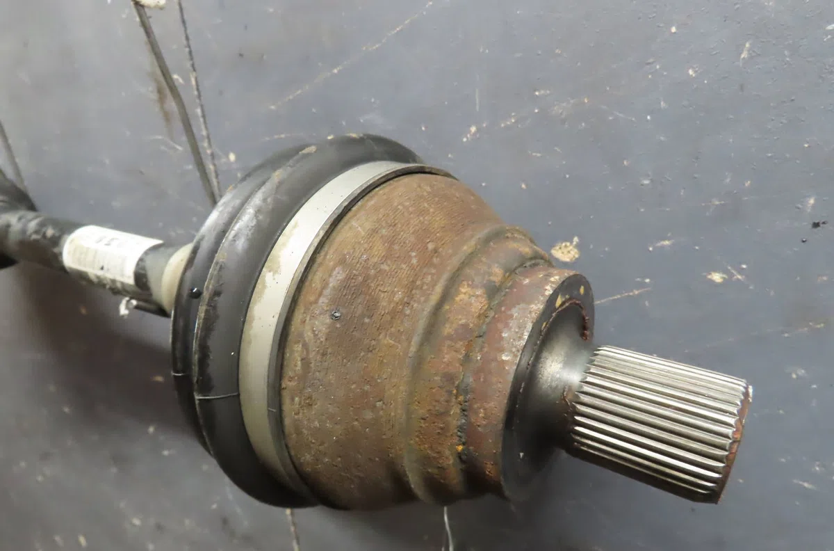 Transmission avant gauche VOLKSWAGEN CADDY 2007 occasion