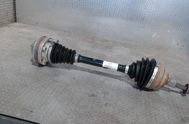 Transmission avant gauche Volkswagen CADDY III Camionnette-Monospace (2KA, 2KH, 2CA, 2CH) 1.6 tdi (2010-2015) occasion