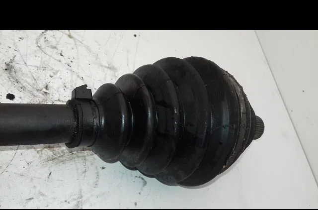 Transmission avant gauche Volkswagen EOS (1F7, 1F8) 2.0 tdi (2006-2008) occasion