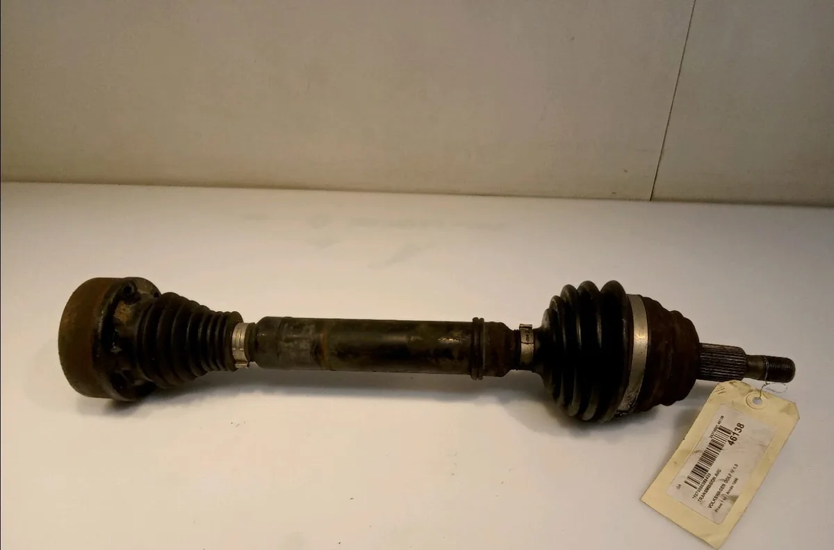 Transmission avant gauche Volkswagen GOLF IV (1J1) 1.9 tdi (1997-2004) 3 portes occasion