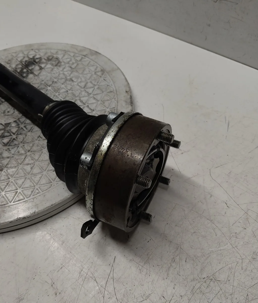 Transmission avant gauche VOLKSWAGEN GOLF V occasion
