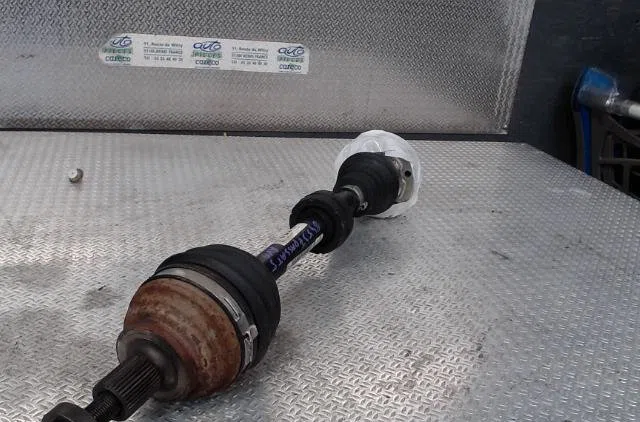 Transmission avant gauche Volkswagen PASSAT B6 (3C2) 1.9 tdi (2005-2010) 4 portes occasion