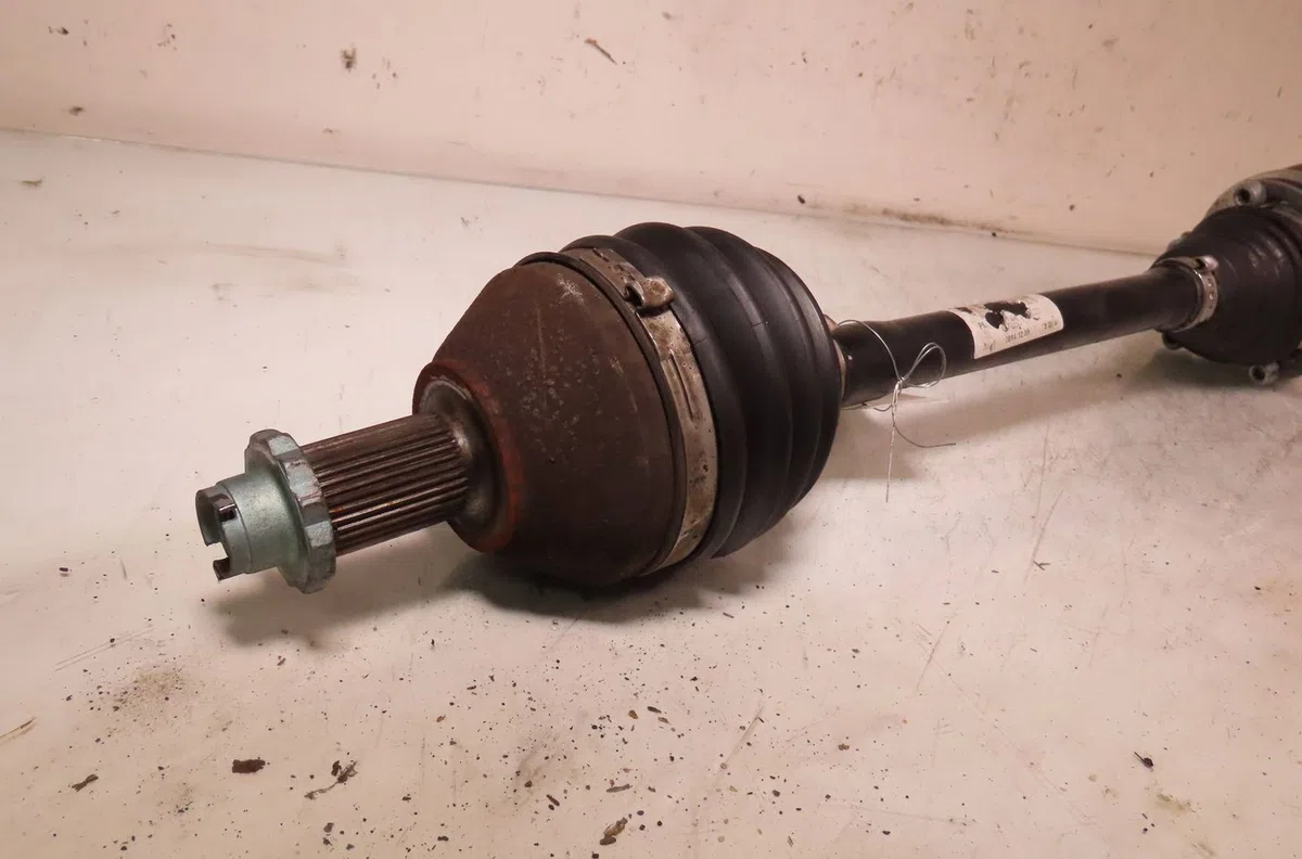 Transmission avant gauche VOLKSWAGEN POLO 2015 occasion