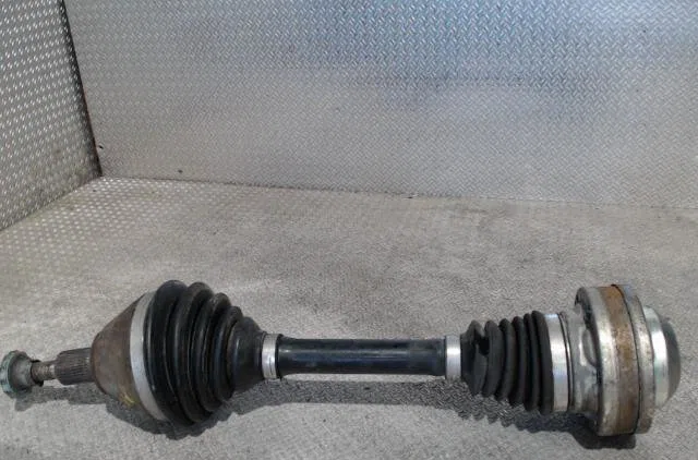 Transmission avant gauche VOLKSWAGEN POLO 5  POLO 5 PHASE 1 occasion