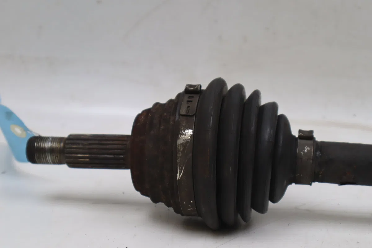 Transmission avant gauche Volkswagen POLO III (6N1) 60 1.4 (1995-1999) occasion