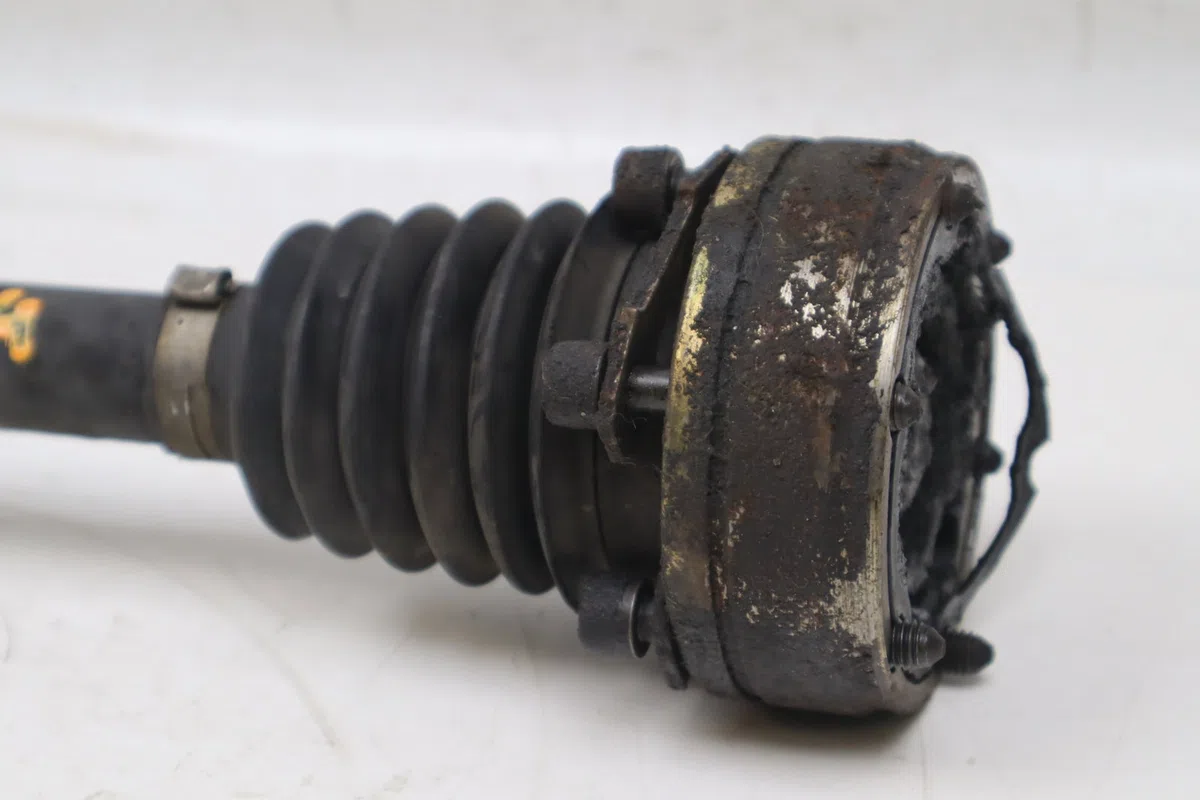 Transmission avant gauche Volkswagen POLO III (6N1) 60 1.4 (1995-1999) occasion