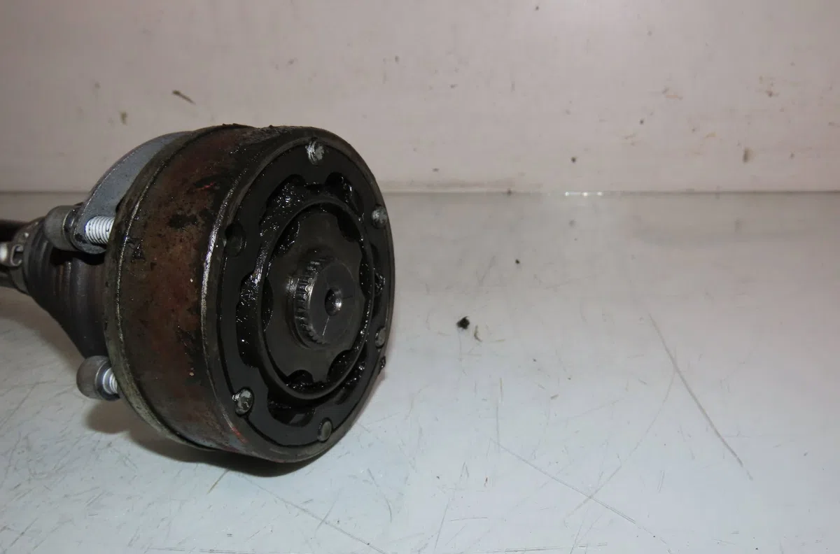Transmission avant gauche VOLKSWAGEN POLO occasion
