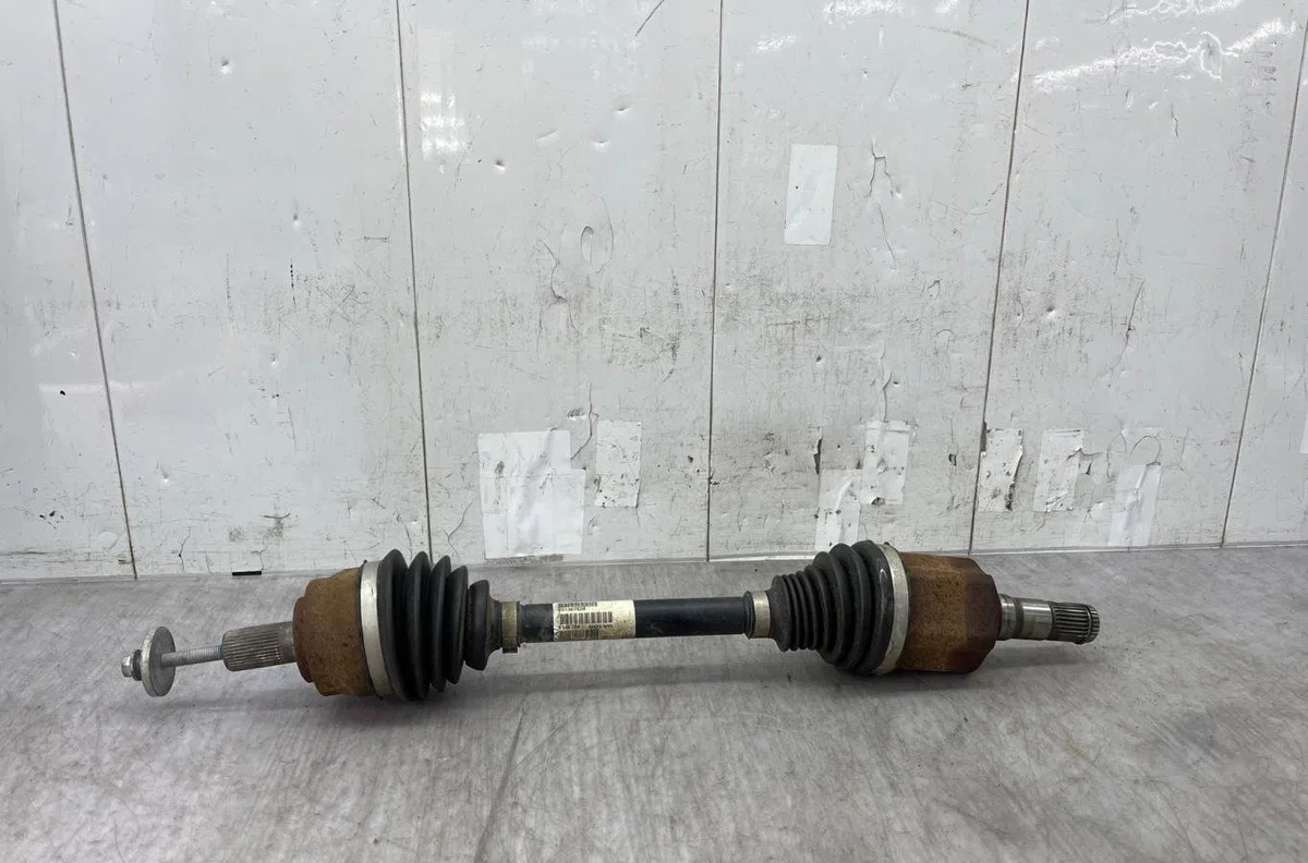 Transmission avant gauche VOLVO V 40 2 PHASE 1 BREAK occasion