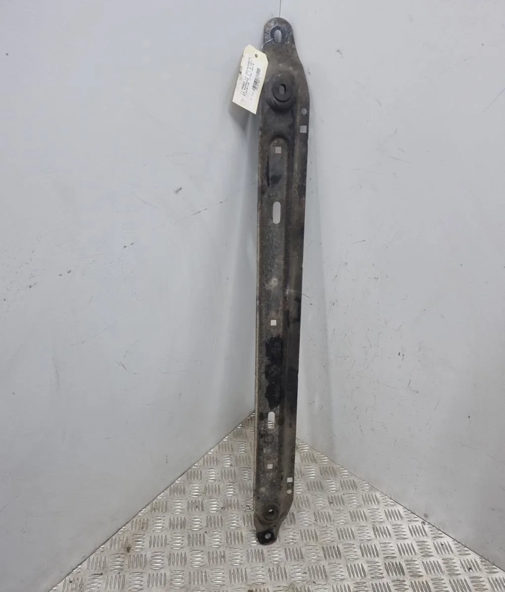 Traverse inférieure armature avant CITROEN C4 PICASSO 1 occasion
