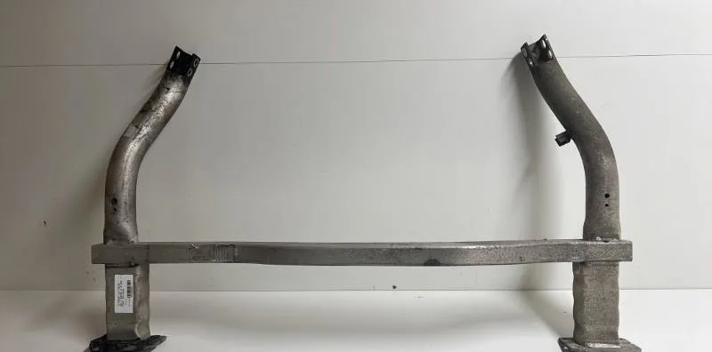 Traverse inférieure armature avant Citroen C5 III Break (RW_) 2.0 hdi 140 (2009) 5 portes occasion