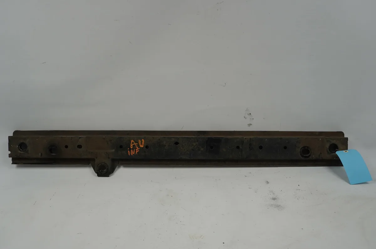 Traverse inférieure armature avant Renault KANGOO Express (FW0-1_) 1.5 dci 75 (fw07, fw10, fw04) (2010) 4 portes occasio
