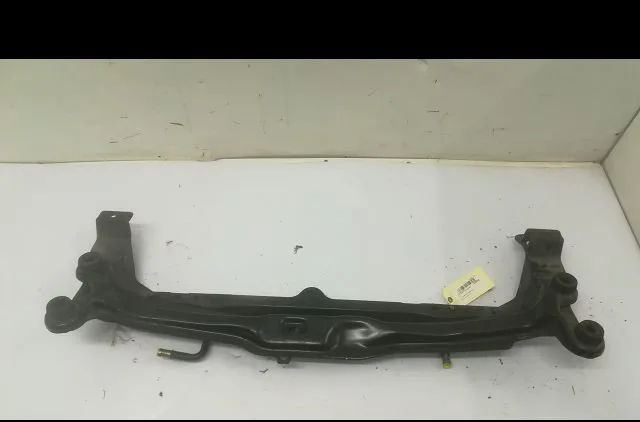 Traverse inférieure armature avant VOLKSWAGEN PASSAT III 1992 occasion