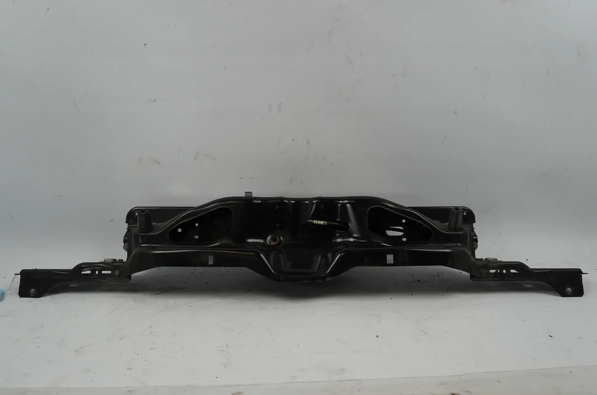 Traverse supérieure armature avant Citroen JUMPER Camionnette 2.2 bluehdi 120 (2019) occasion