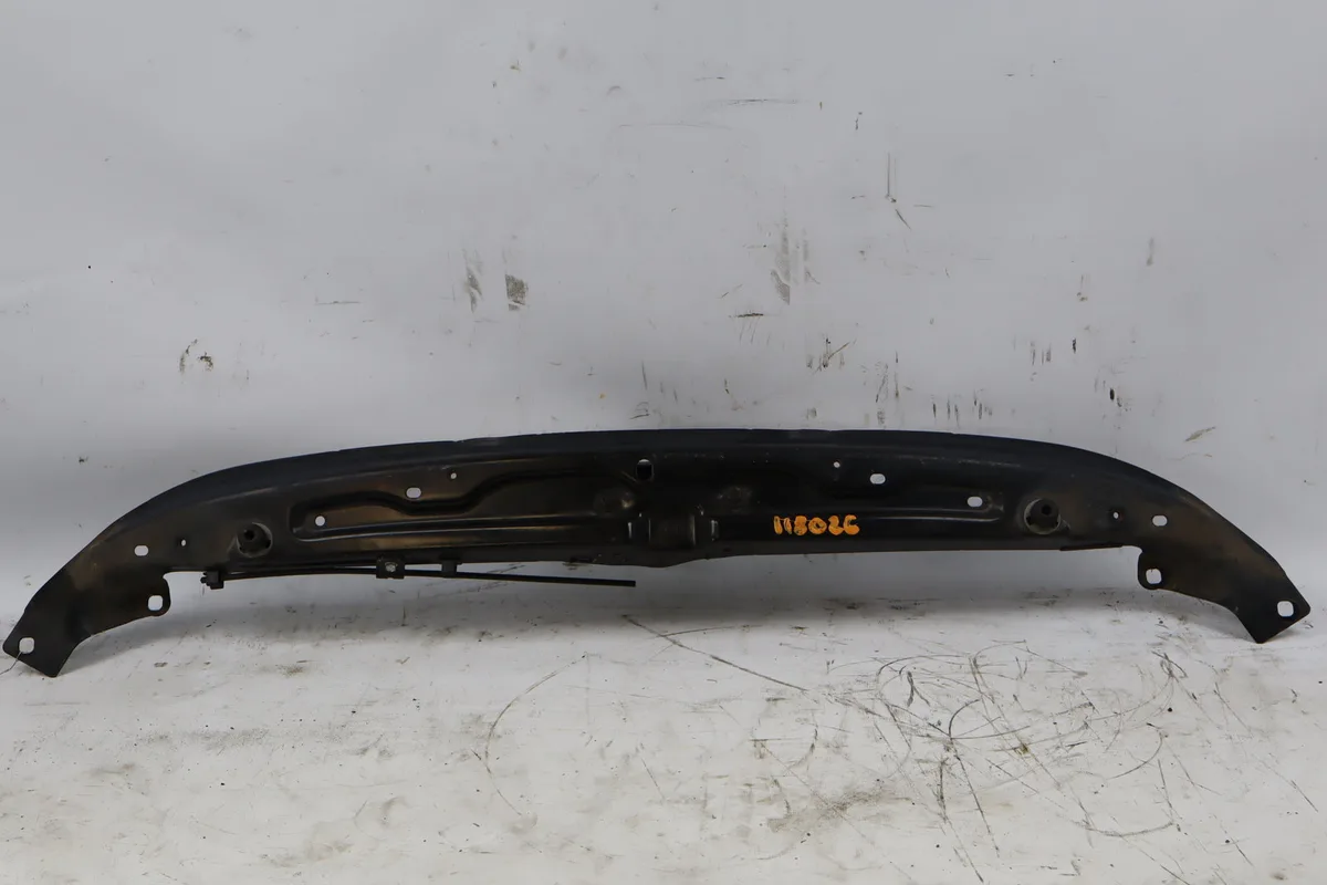 Traverse supérieure armature avant Peugeot 206 (2L_, 2M_) 1.4 i (2lkfwa, 2mkfwa) (2009-2013) 3 portes occasion