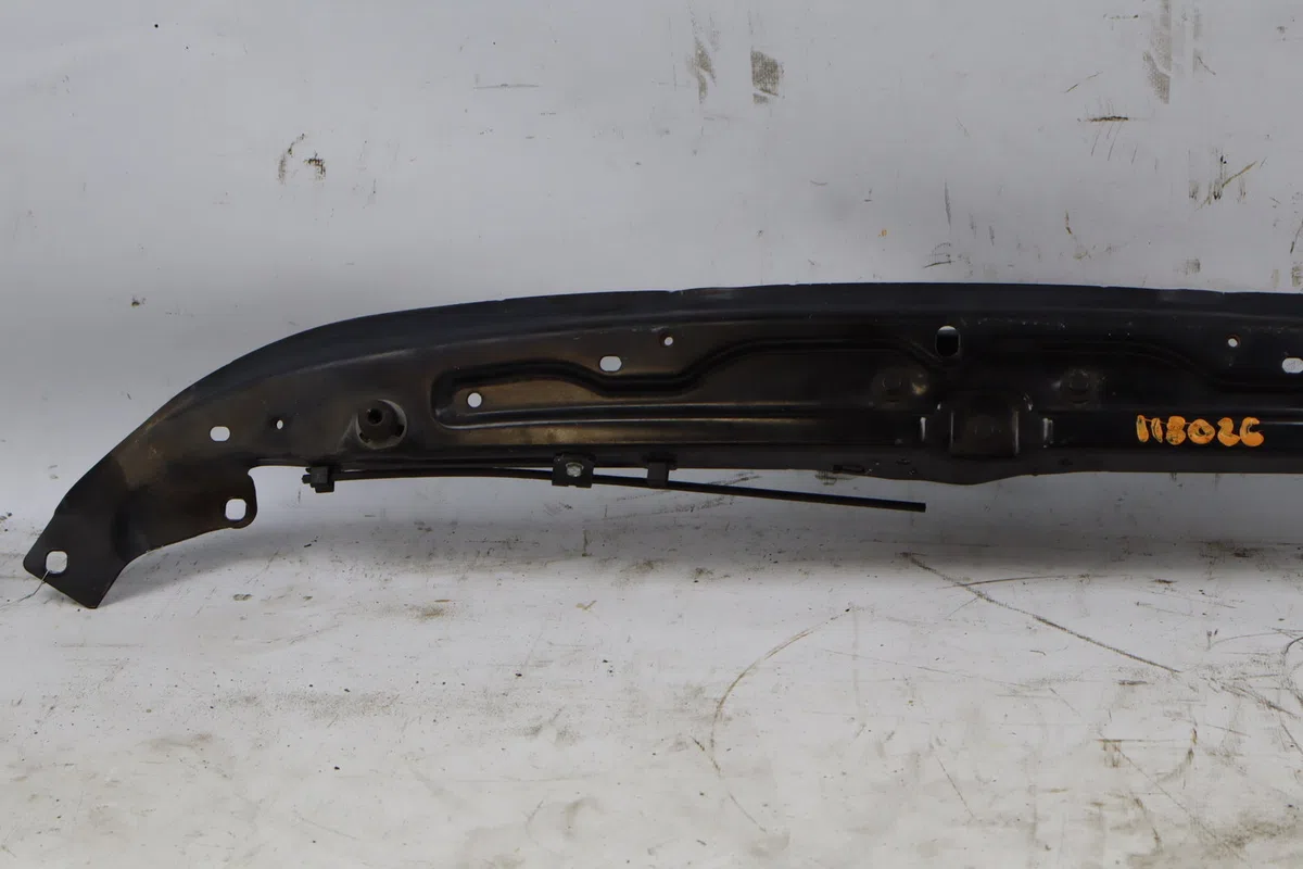 Traverse supérieure armature avant Peugeot 206 (2L_, 2M_) 1.4 i (2lkfwa, 2mkfwa) (2009-2013) 3 portes occasion