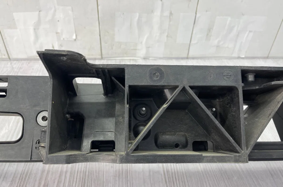 Traverse supérieure armature avant PEUGEOT 5008 2 PHASE 1 occasion