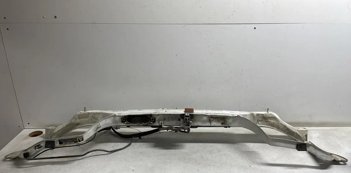 Traverse supérieure armature avant Peugeot BOXER Camionnette (230L) 2.5 d (1994-2002) occasion