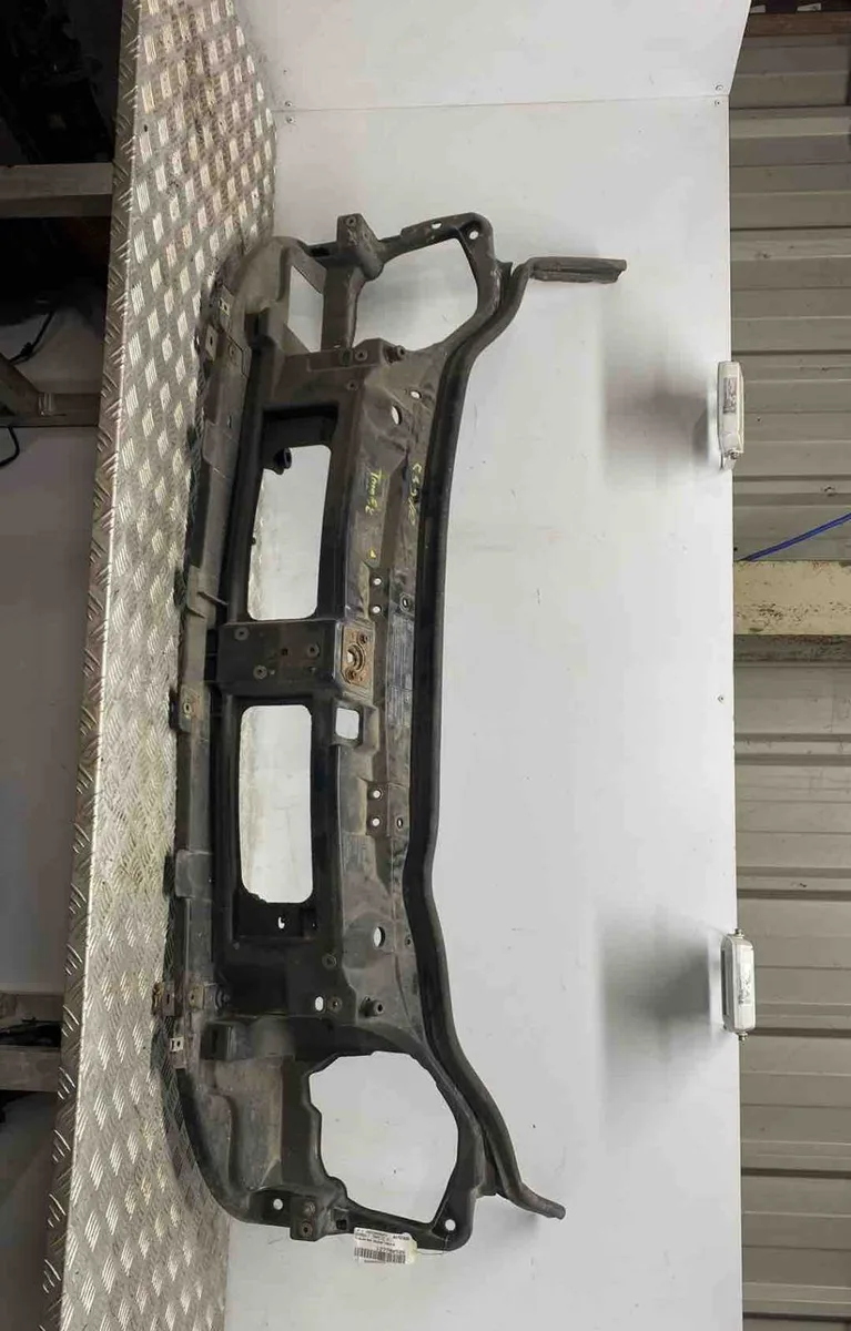 Traverse supérieure armature avant RENAULT TRAFIC 2 PHASE 1 occasion