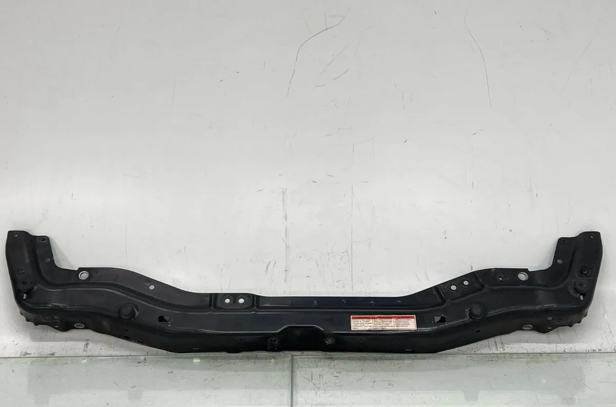 Traverse supérieure armature avant SUZUKI SWIFT 4 occasion
