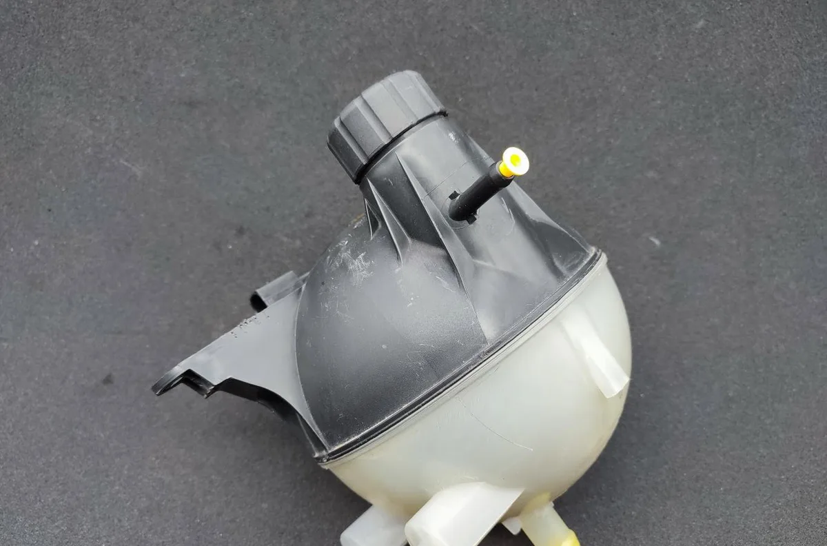 Vase expansion MERCEDES CLASSE A 169 PHASE 2 occasion