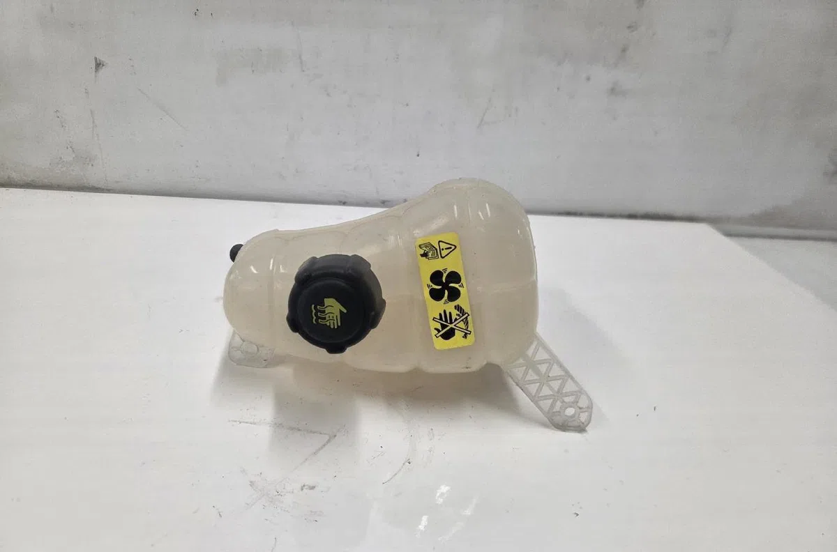 Vase expansion NISSAN NV200 occasion