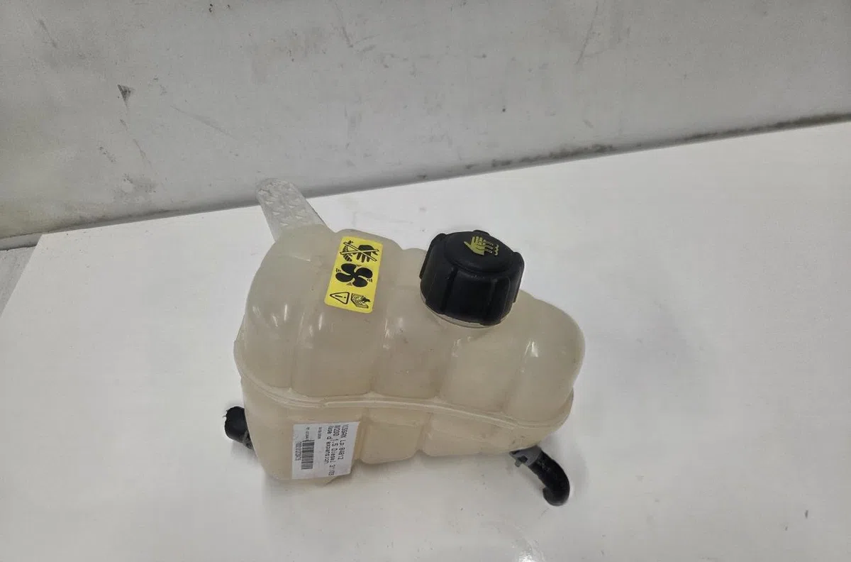 Vase expansion NISSAN NV200 occasion