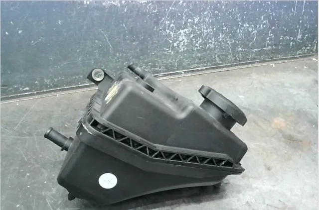 Vase expansion Peugeot 406 (8B) 1.8 16v (1995-2000) occasion