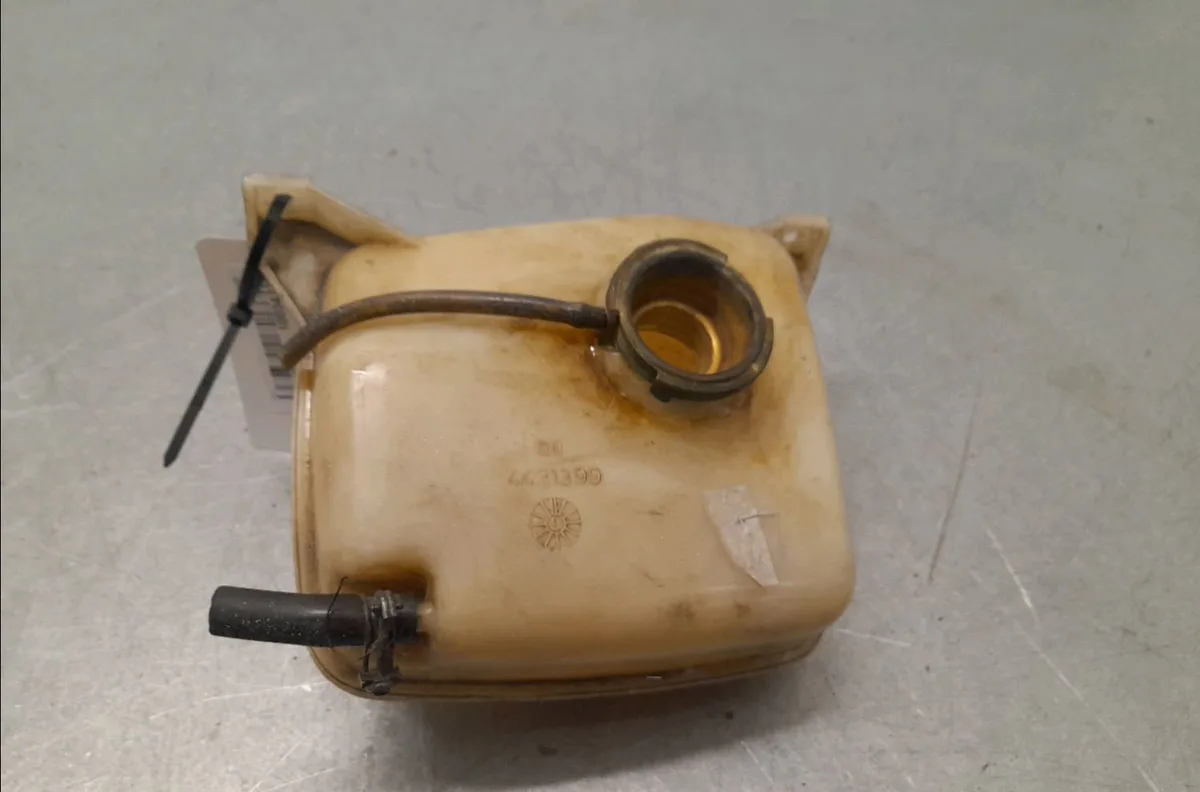 Vase expansion RENAULT MASTER I 2.5 D 95ch occasion