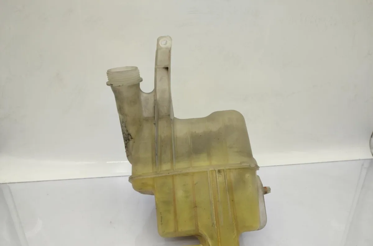 Vase expansion RENAULT VEL SATIS PHASE 1 occasion