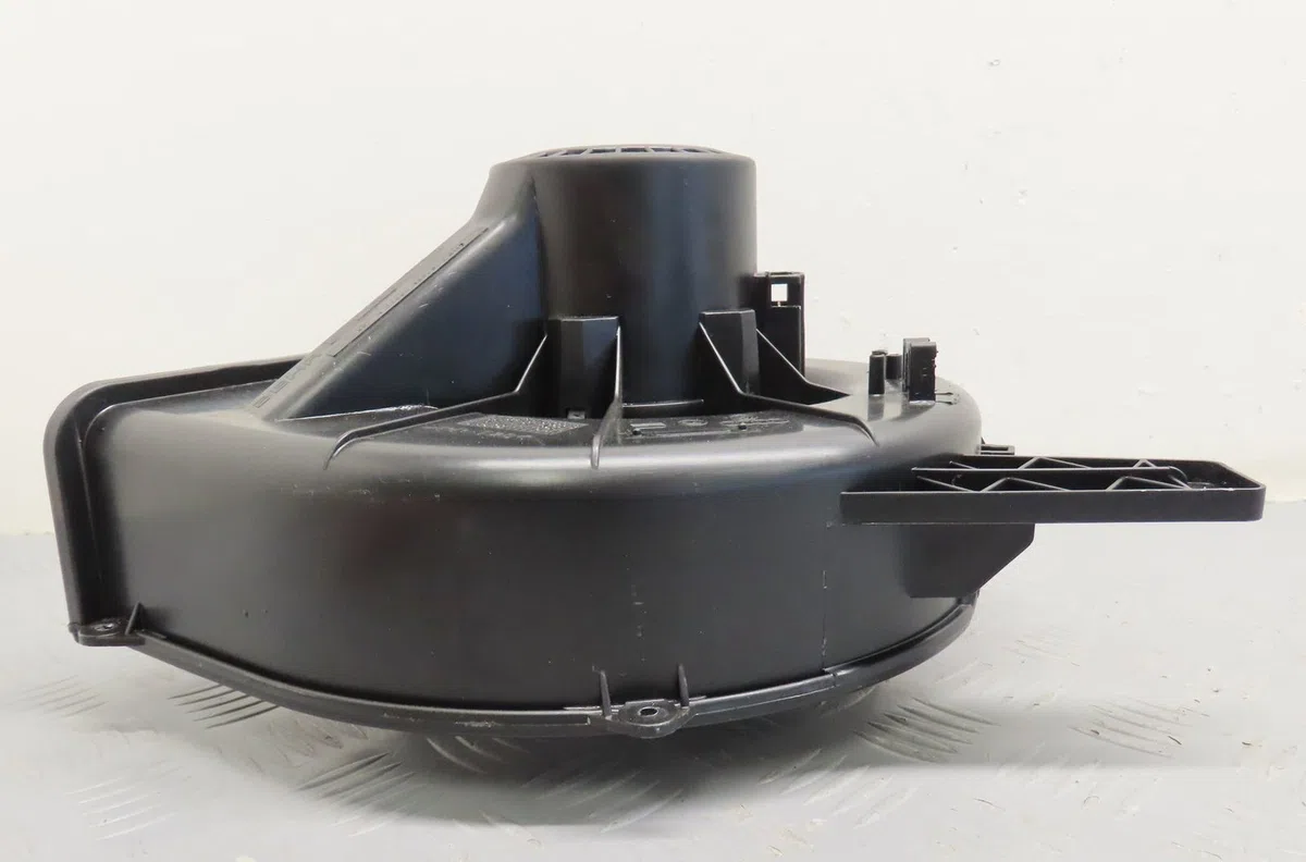 Ventilateur de chauffage Audi A1 (8X1, 8XK) 1.4 tfsi (2011-2015) 3 portes occasion
