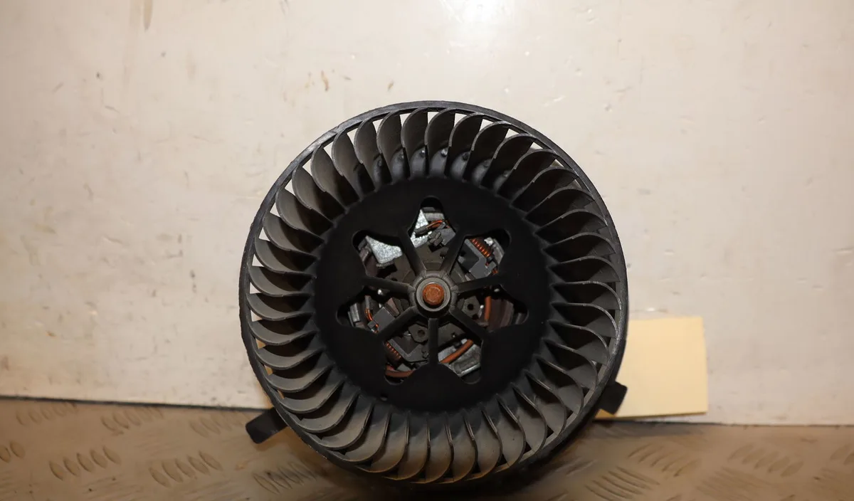 Ventilateur de chauffage Audi Q3 (8UB, 8UG) 2.0 tdi quattro (2011-2018) occasion