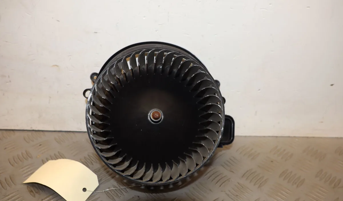 Ventilateur de chauffage Bmw 1 (F20) 116 i (2015-2019) occasion