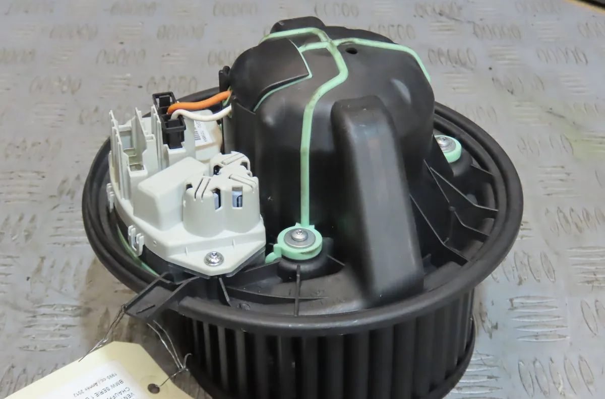 Ventilateur de chauffage BMW SERIE 1 E88 occasion