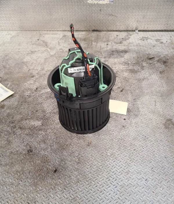 Ventilateur de chauffage Citroen C4 II (NC_) 1.6 hdi 110 (2009) 5 portes occasion