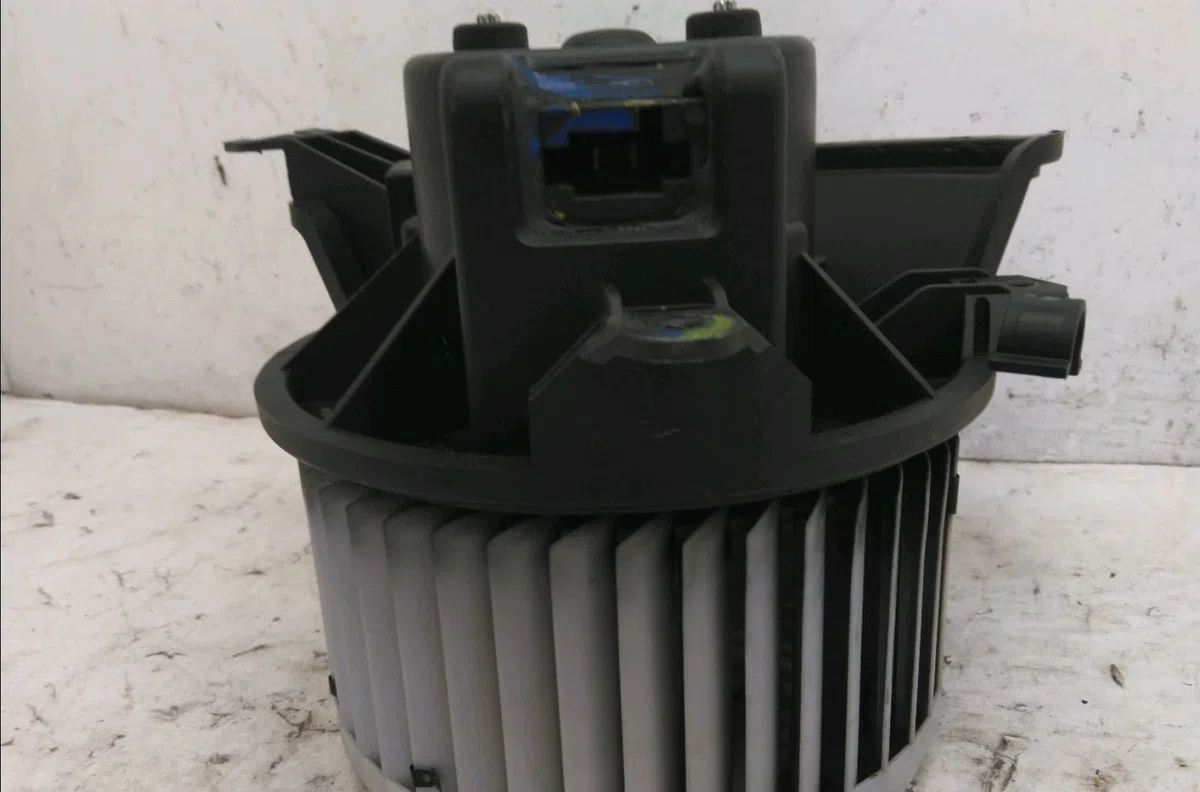 Ventilateur de chauffage Citroen NEMO Camionnette-Monospace (AA_) 1.3 hdi 75 (2010) 3 portes occasion