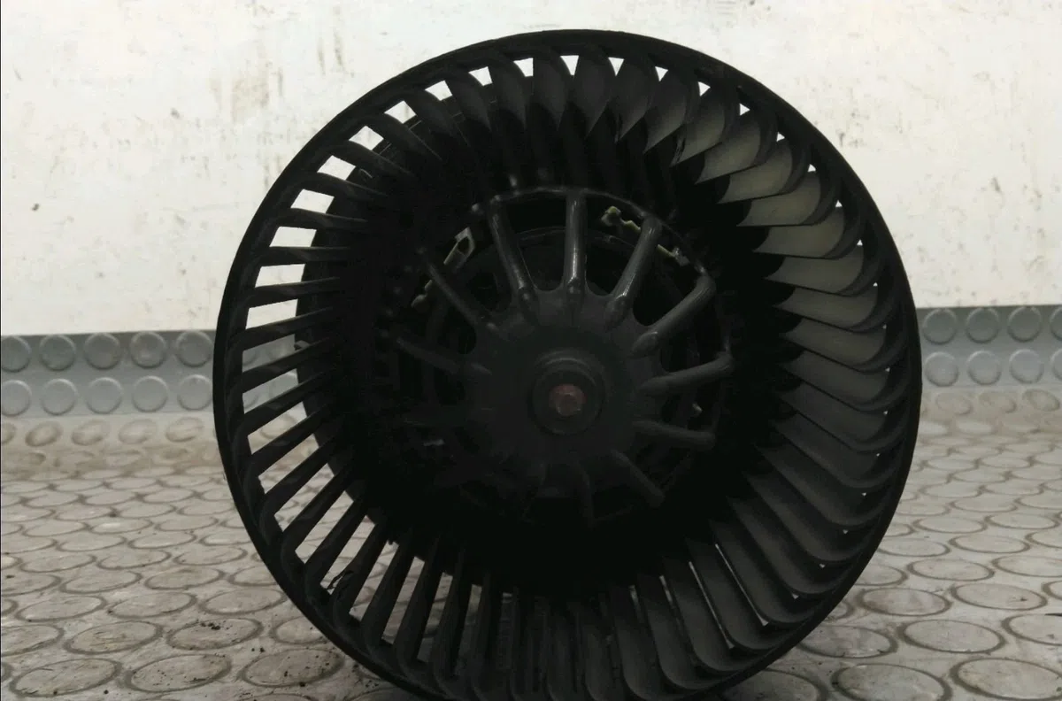 Ventilateur de chauffage Dacia DUSTER (HS_) 1.5 dci 4x4 (hsmc, hsmd) (2010-2018) 5 portes occasion